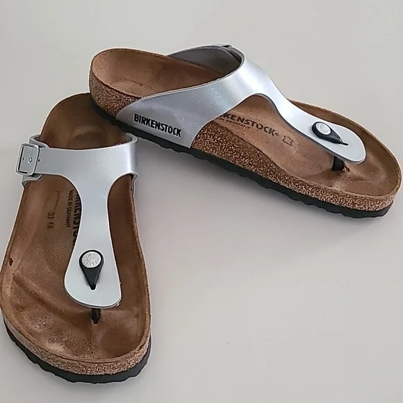 Birkenstock Gizeh Silver Thong Sandals Size 39/8 - Picture 1 of 10